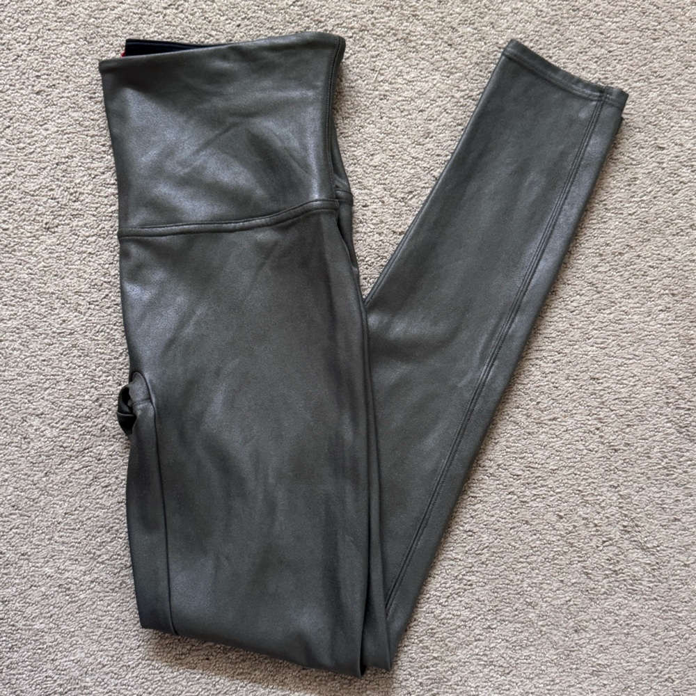 Women's Dark Oliv High-Waisted Leggings
